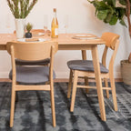 Chaises de salle à manger en bois avec revêtement en tissu