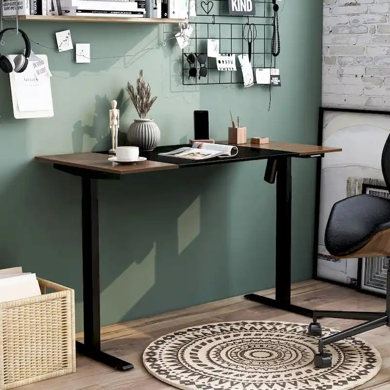 Bureau debout réglable en acier de 47 po Getty Modern par