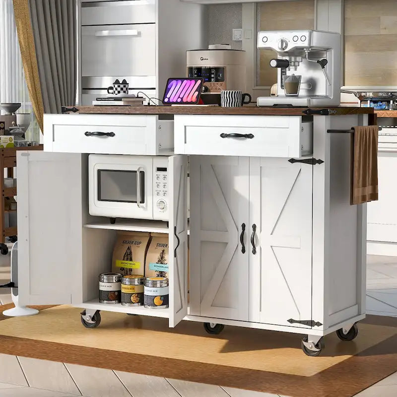 Îlot de cuisine de style campagnard avec prises électriques et panneaux abattants